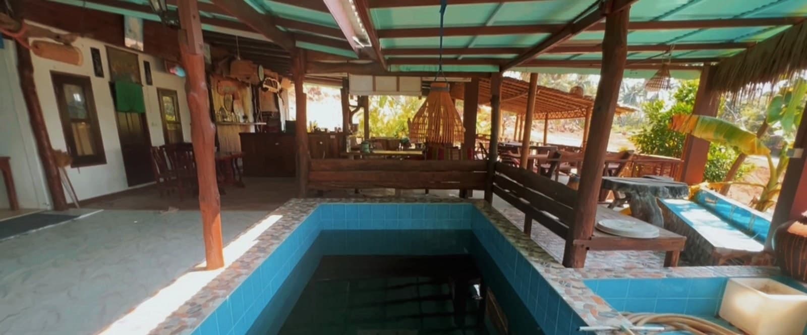 Jungle Rock Bar and Land Plot (RW-0511) — photo 5