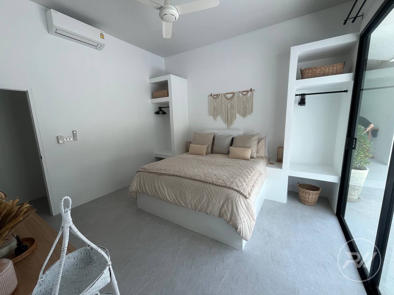 Stylish 3-Bedroom Villa in the Heart of the Island (RW-0621) — photo 12