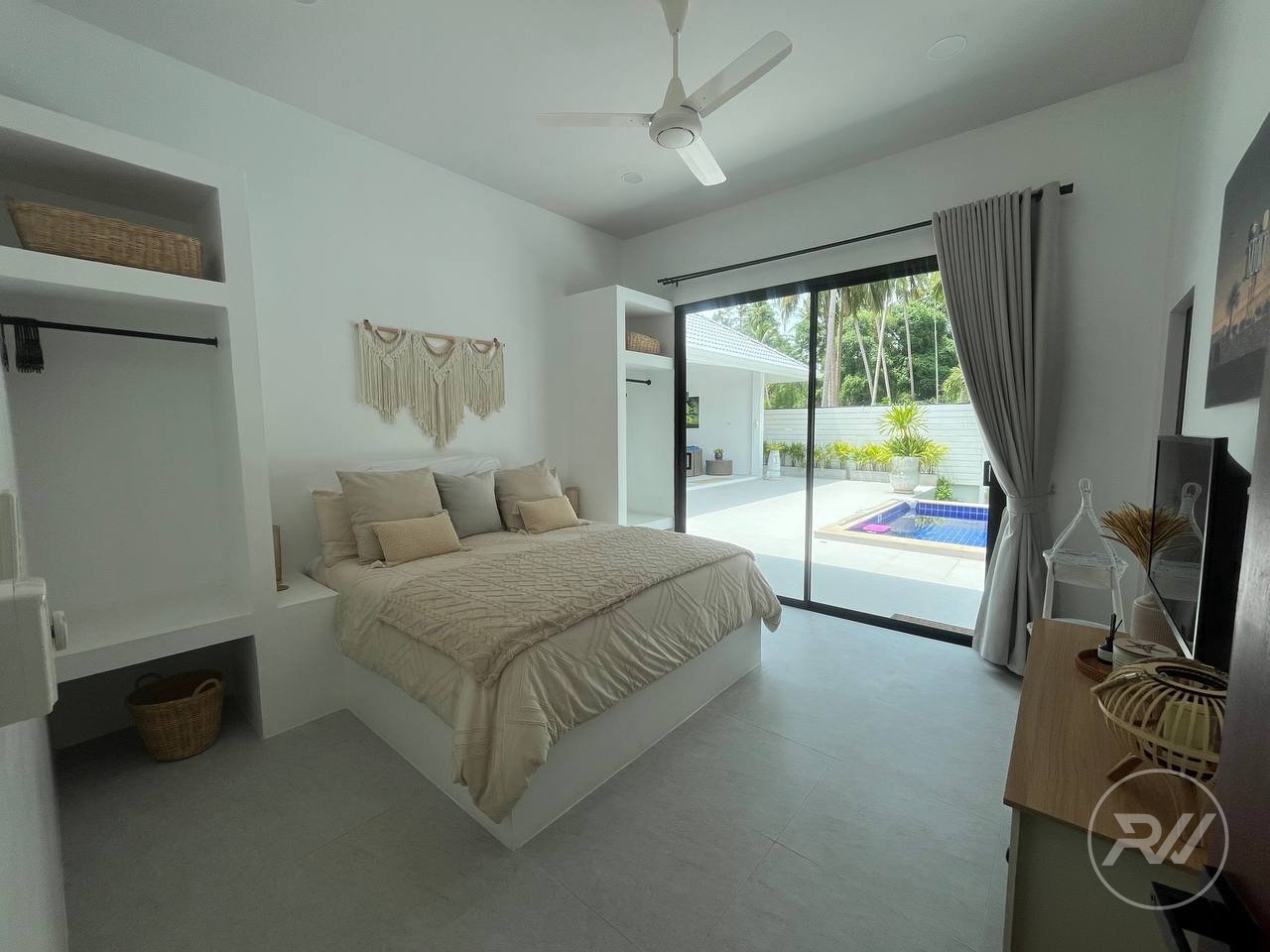 Stylish 3-Bedroom Villa in the Heart of the Island (RW-0621) — photo 13