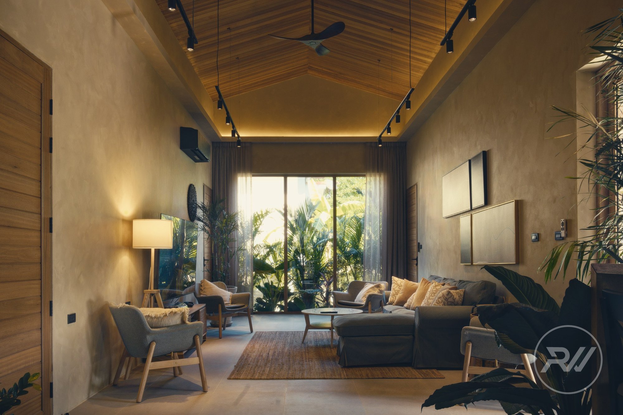 A majestic family villa in the heart of the island (RW-0625) — photo 8