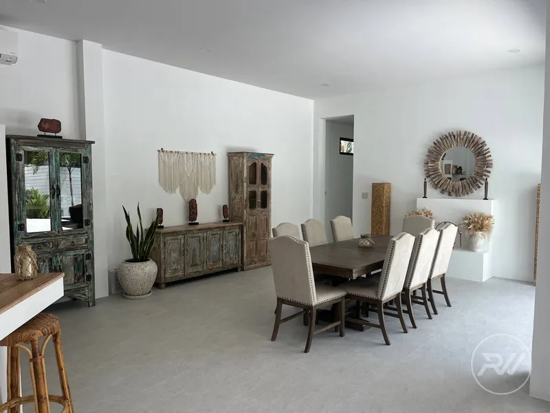 Stylish 3-Bedroom Villa in the Heart of the Island (RW-0621) — photo 11